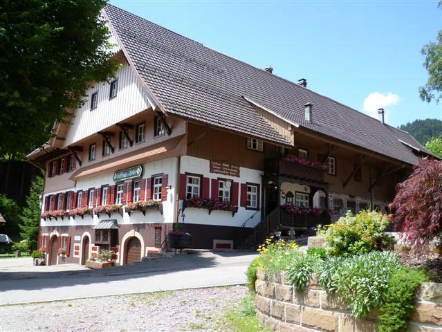 Gasthaus Zur Linde Oberharmersbach Esterno foto